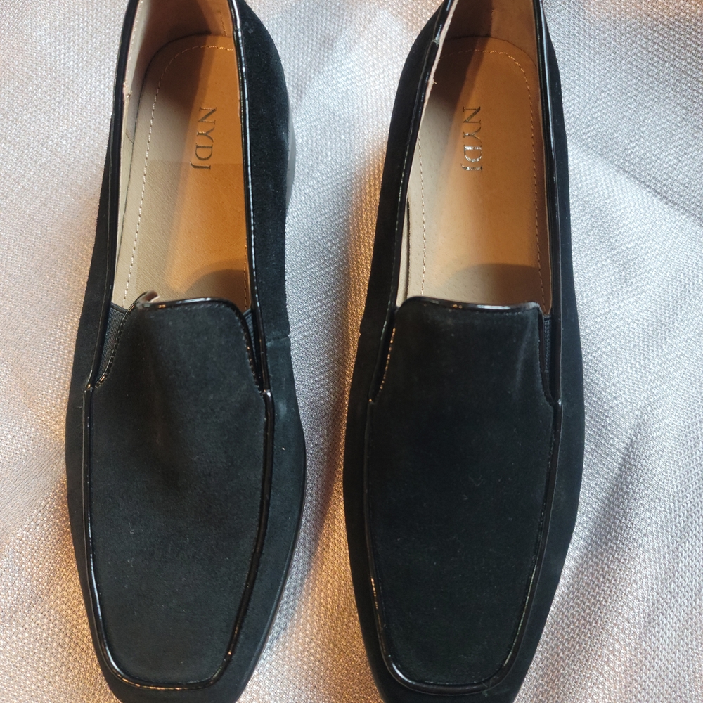 NYDJ Lynn Black Suede Patent Trim Slip On Loafers Women’s Size 8 Like New